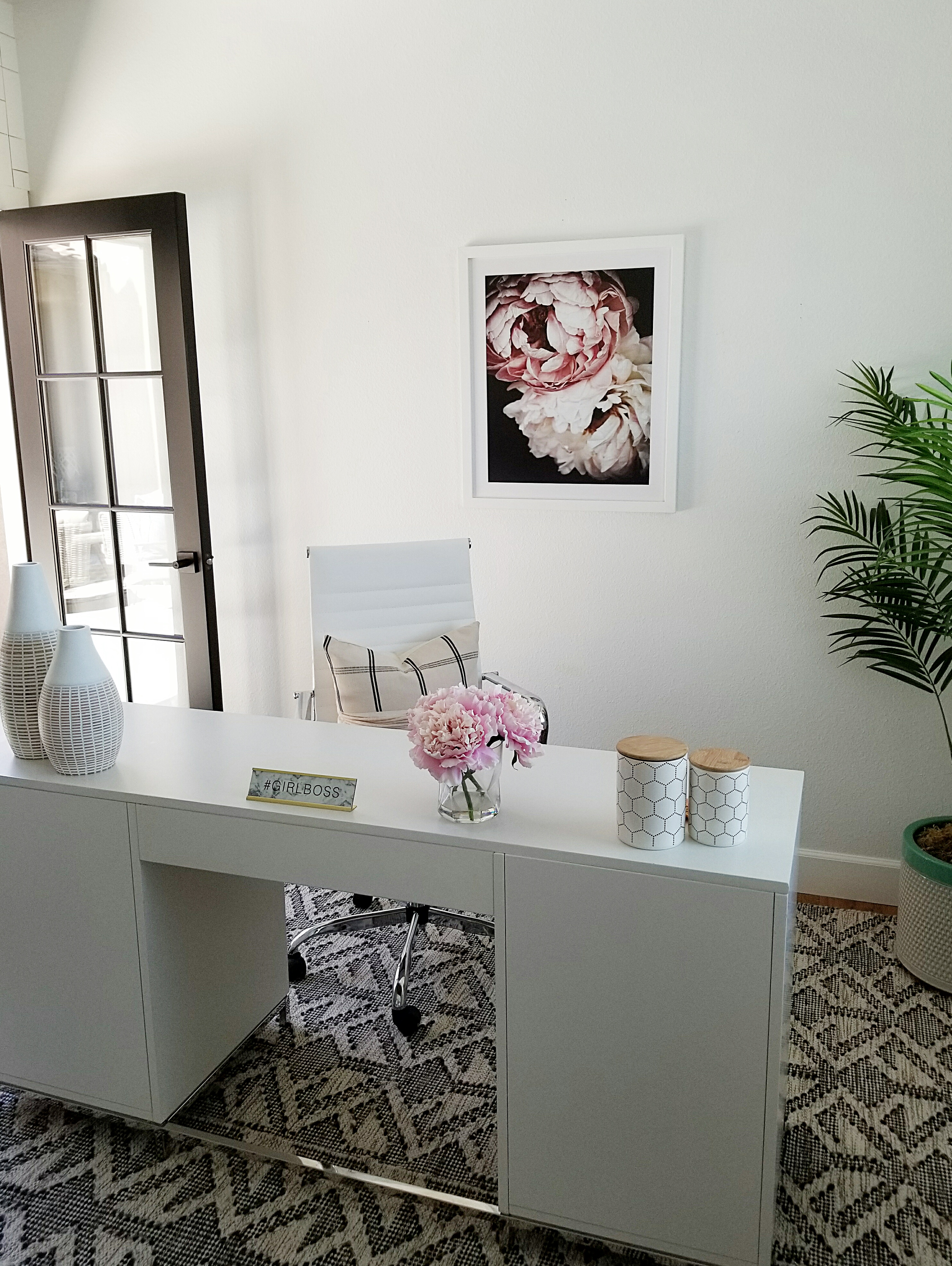 White Frames Are Exactly What Your Office Needs