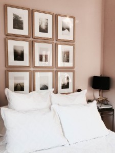 https://www.arttoframe.com/blog/images/Bedroom-after-1-768x1024.jpg